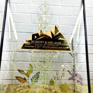 Pressed Floral Art / Personalized Wedding Art / Special Date Art / Modern floral art / Engraved Anniversary Gift