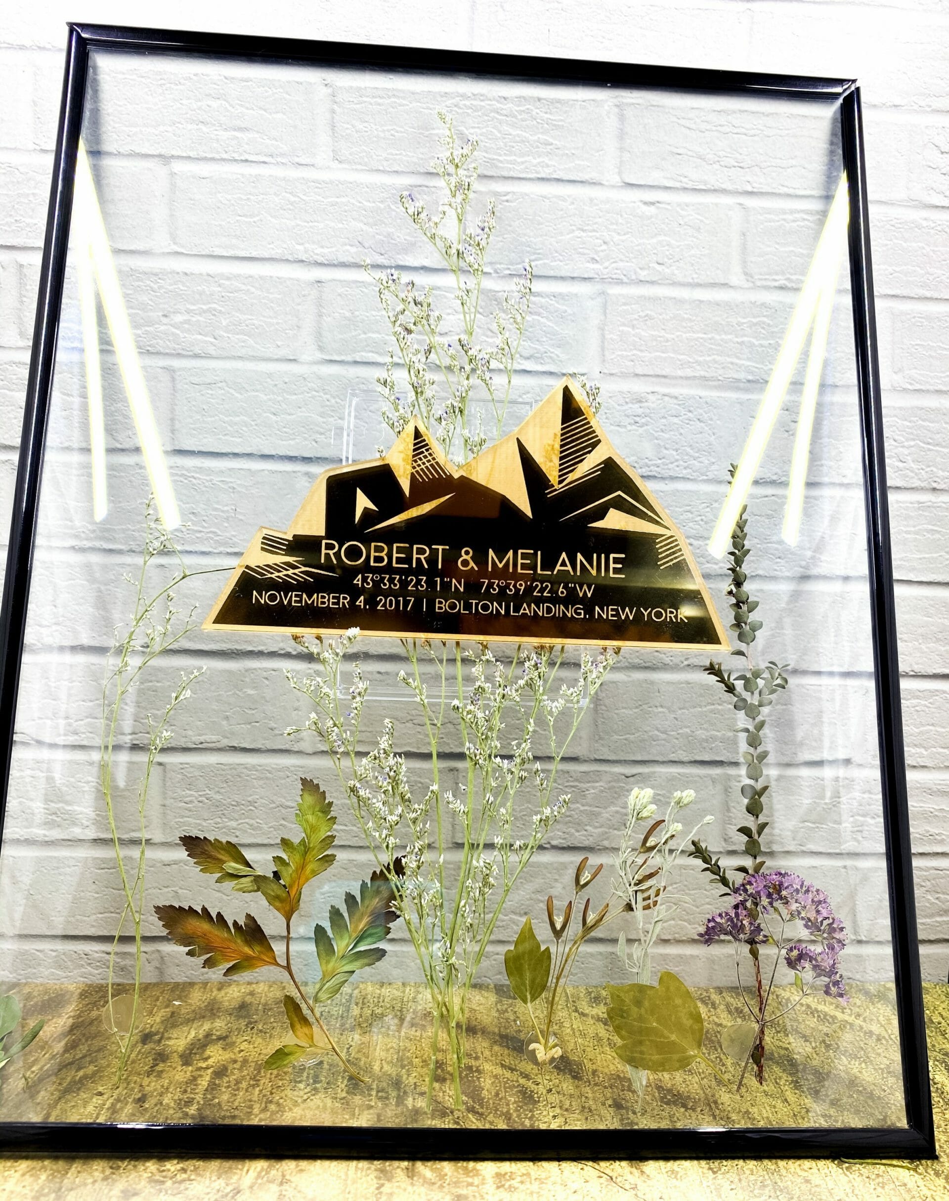 Pressed Floral Art / Personalized Wedding Art / Special Date Art / Modern floral art / Engraved Anniversary Gift